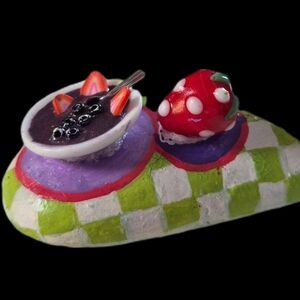 "PICNIC FOR ONE" HAND-PAINTED GREEN & WHITE CHECKERED ROCK WITH MINI TRINKETS